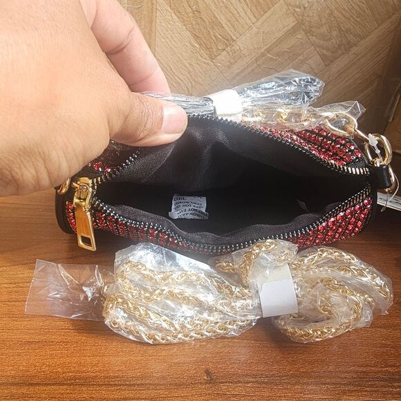 Brand New Glamorous Red Metallic Clutch with Textured Finish - Picture 4 of 5